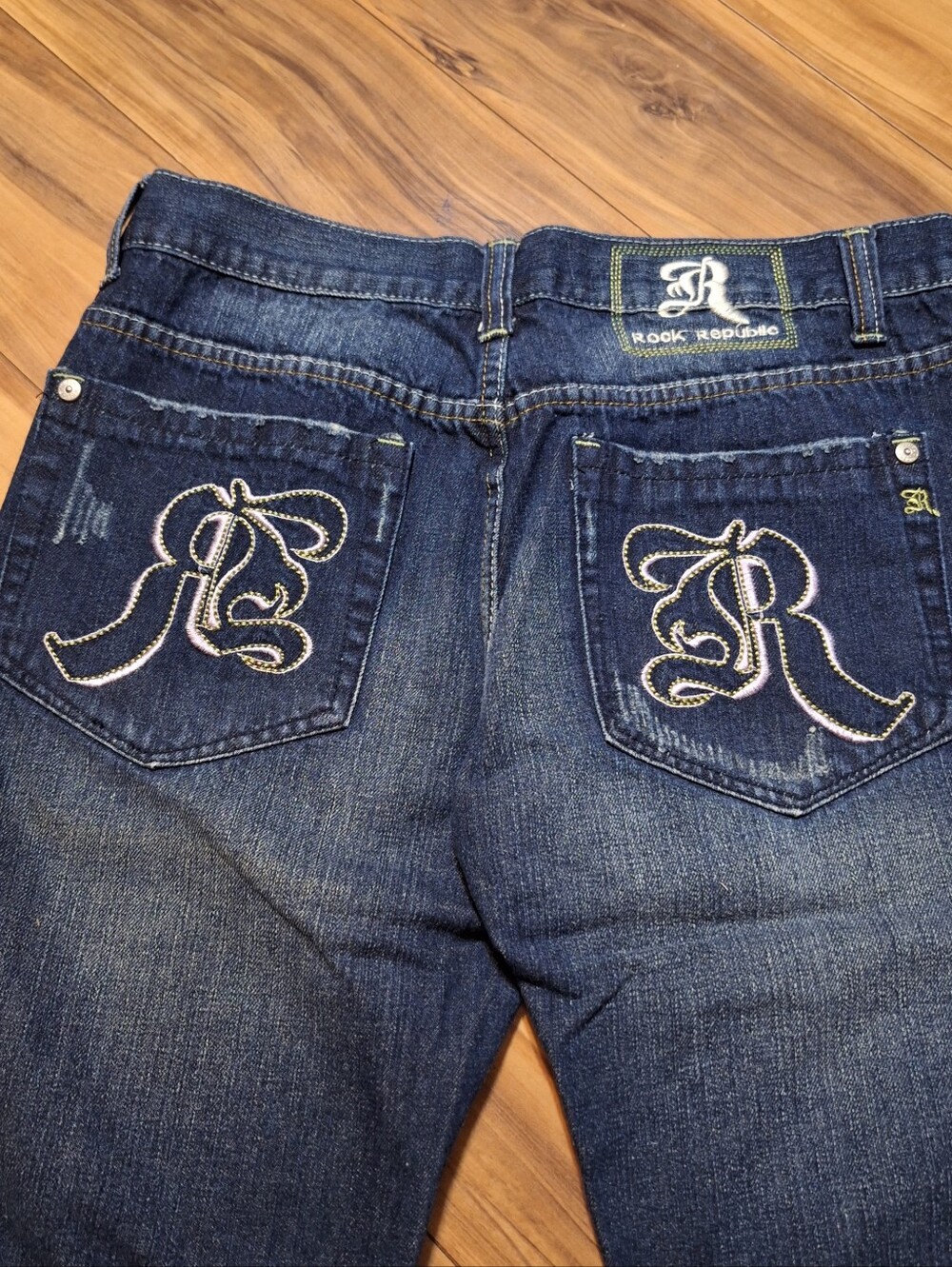 Rock & Republic Mens 34x31 bootcut dark wash jeans